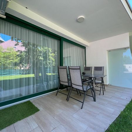 Villa Bauhaus Wellness Apartman Fsz. 1 Siofok Ngoại thất bức ảnh