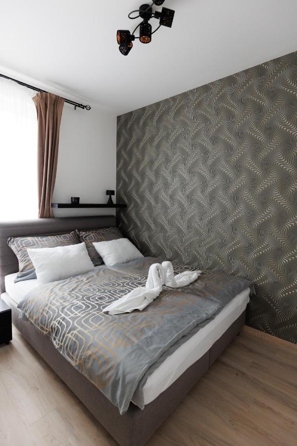 Villa Bauhaus Wellness Apartman Fsz. 1 Siofok Ngoại thất bức ảnh