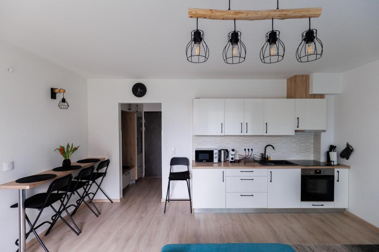 Villa Bauhaus Wellness Apartman Fsz. 1 Siofok Ngoại thất bức ảnh